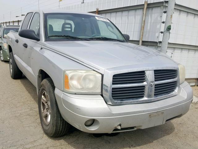 1D7HE48N46S605623 - 2006 DODGE DAKOTA QUA SILVER photo 1