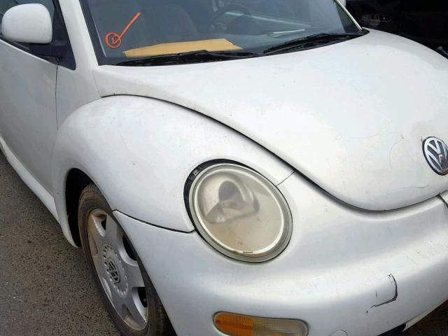 3VWBB61C1WM023160 - 1998 VOLKSWAGEN NEW BEETLE 白色 照片 9