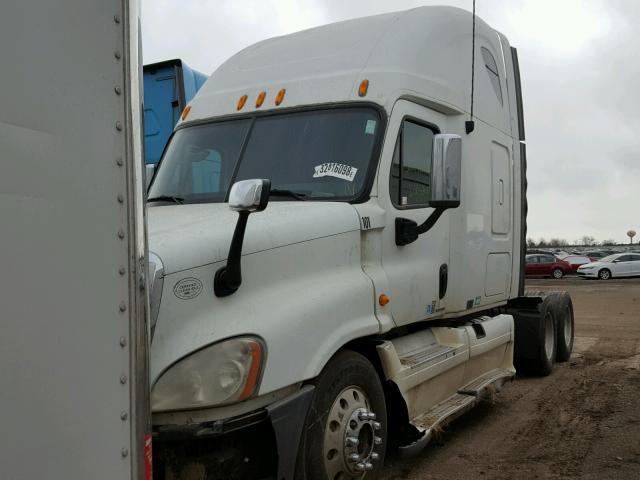 1FUJGLCK99LAK1371 - 2009 FREIGHTLINER CASCADIA 1 WHITE photo 2