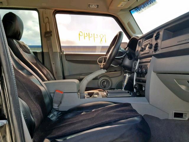 1J8HG48KX7C669194 - 2007 JEEP COMMANDER BLACK photo 5