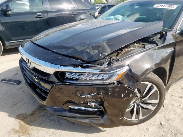 1HGCV3F92JA007583 - 2018 HONDA ACCORD TOURING HYBRID  photo 9