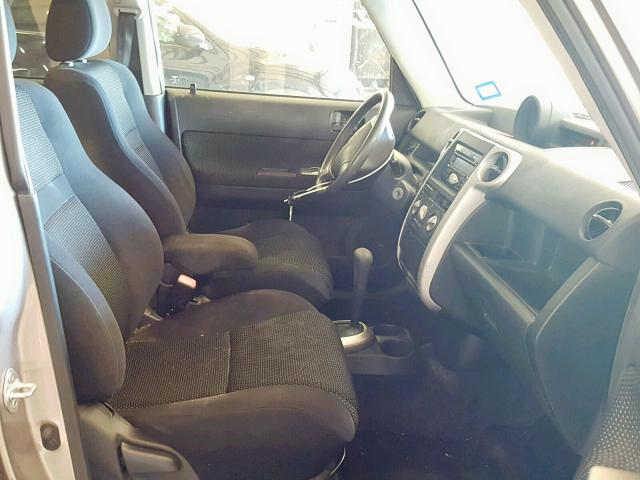 JTLKT324954021998 - 2005 TOYOTA SCION XB 棕色 照片 5