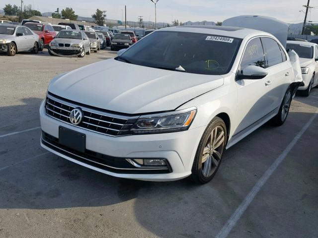 1VWGT7A37HC019627 - 2017 VOLKSWAGEN PASSAT SE WHITE photo 2