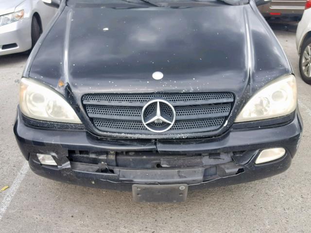 4JGAB57E54A462885 - 2004 MERCEDES-BENZ ML 350 BLACK photo 9