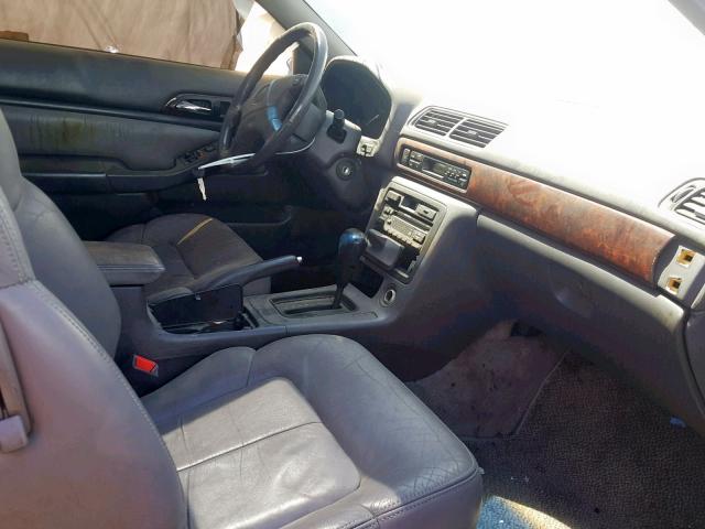 19UYA1250VL019007 - 1997 ACURA 2.2CL Silber Foto 5
