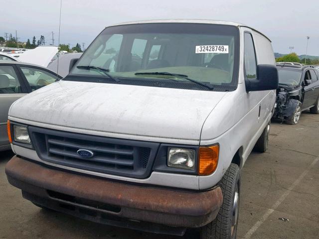 1FTSE34P75HA15512 - 2005 FORD ECONOLINE WHITE photo 2