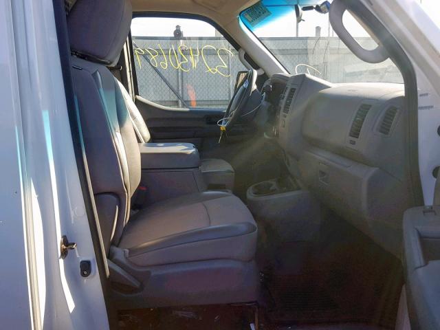 1N6BF0KY6EN111282 - 2014 NISSAN NV 1500 WHITE photo 5