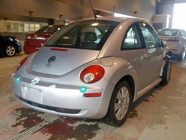 3VWPW31C18M502495 - 2008 VOLKSWAGEN NEW BEETLE Gümüş foto 4