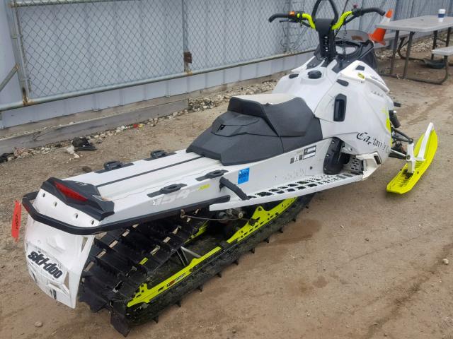 2BPSVCEA2EV000065 - 2014 SKI DOO 800CC  WHITE photo 4