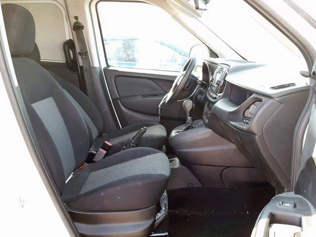 ZFBERFAB8H6D73459 - 2017 RAM PROMASTER 白色 照片 5