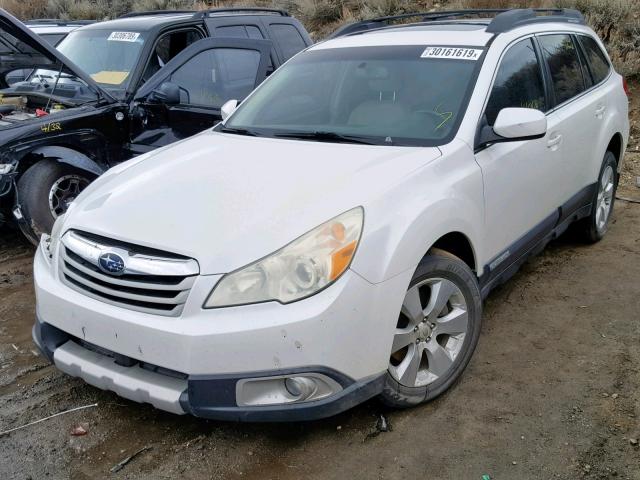 4S4BRDKC7A2374555 - 2010 SUBARU OUTBACK 3. WHITE photo 2