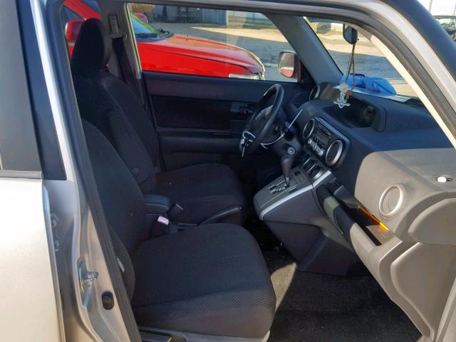 JTLKE50E291077810 - 2009 TOYOTA SCION XB 银色 照片 5