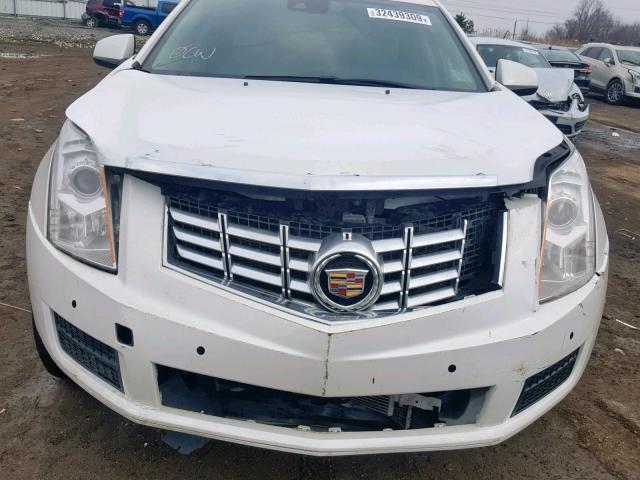 3GYFNEE35GS501605 - 2016 CADILLAC SRX LUXURY WHITE photo 9