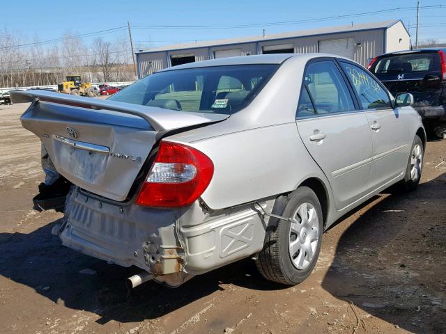 4T1BE32K92U072283 - 2002 TOYOTA CAMRY LE SILVER photo 4