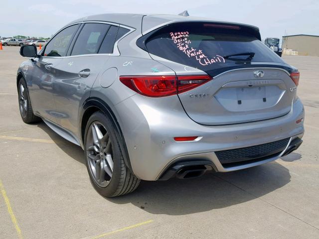 SJKCH5CP8HA015750 - 2017 INFINITI QX30 BASE SILVER photo 3