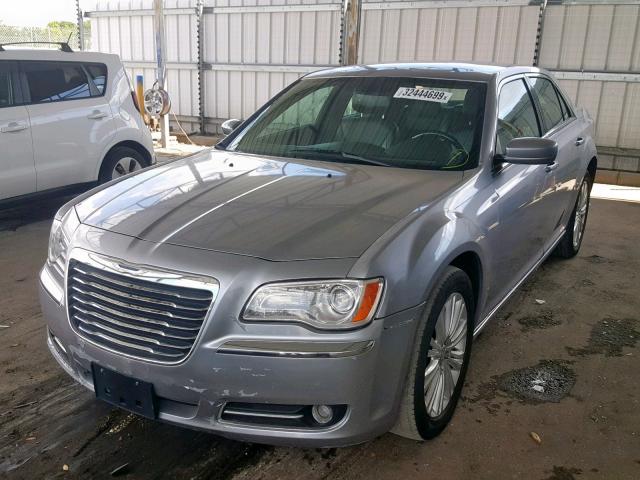 2C3CCARG7EH201315 - 2014 CHRYSLER 300 SILVER photo 2