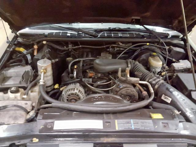 1GTDT19W328148864 - 2002 GMC SONOMA BLACK photo 7