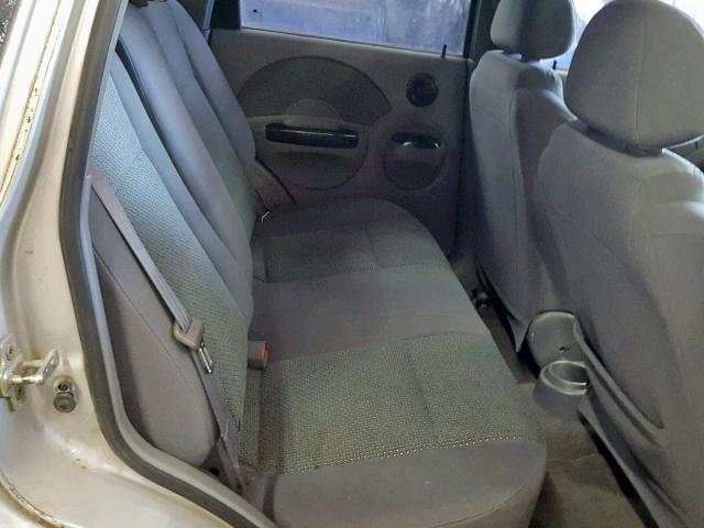 KL1TJ62654B251354 - 2004 CHEVROLET AVEO LS SILVER photo 6