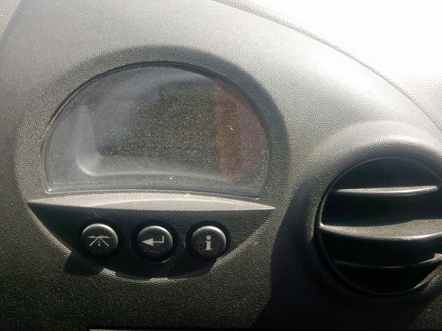 2G2WS522X41100783 - 2004 PONTIAC GRAND PRIX 银色 照片 8