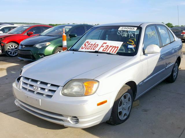 KMHCG45C25U636479 - 2005 HYUNDAI ACCENT GL SILVER photo 2