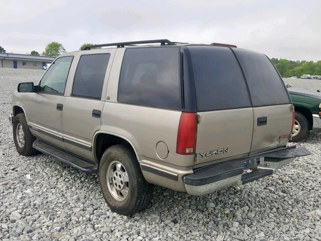 1GKEK13R3XJ776938 - 1999 GMC YUKON SILVER photo 3