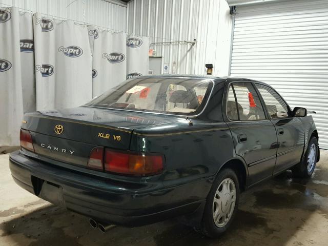 4T1GK13E1SU068112 - 1995 TOYOTA CAMRY XLE GREEN photo 4