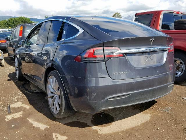 5YJXCAE43GF017555 - 2016 TESLA MODEL X GRAY photo 3