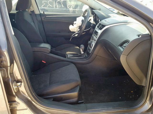 1G1ZC5EB2AF207230 - 2010 CHEVROLET MALIBU 1LT 灰色 照片 5