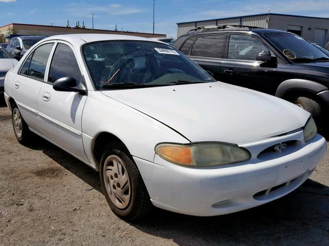 3FAFP13P82R205644 - 2002 FORD ESCORT WHITE photo 1