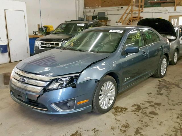 3FADP0L30CR244129 - 2012 FORD FUSION HYB BLUE photo 2