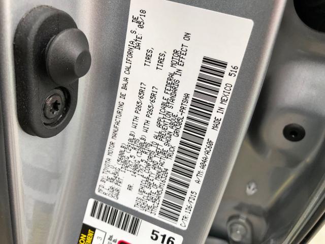 3TMCZ5AN5JM163204 - 2018 TOYOTA TACOMA DOU ვერცხლისფერი ფოტო 10