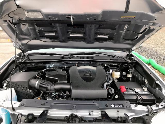 3TMCZ5AN5JM163204 - 2018 TOYOTA TACOMA DOU ვერცხლისფერი ფოტო 7