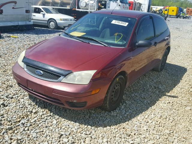 1FAFP31N87W133698 - 2007 FORD FOCUS ZX3 MAROON photo 2