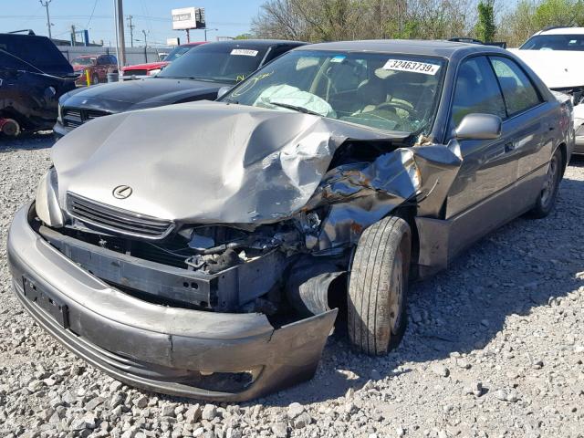 JT8BF22G6V0061923 - 1997 LEXUS ES 300 BEIGE photo 2