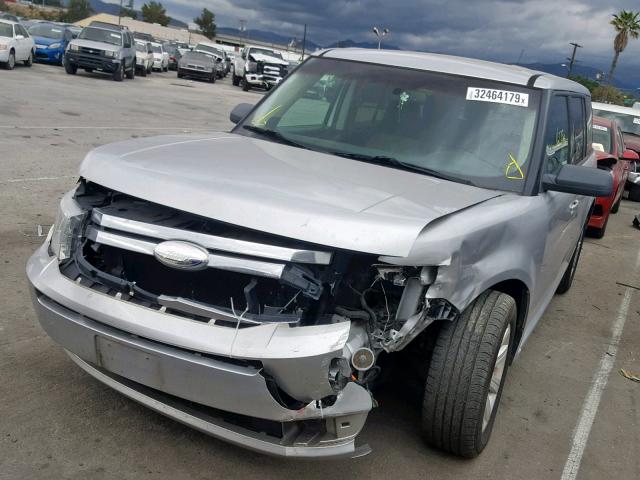 2FMGK5BC1CBD16549 - 2012 FORD FLEX SE SILVER photo 2