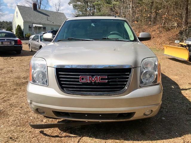 1GKFK13078J217447 - 2008 GMC YUKON SILVER photo 1