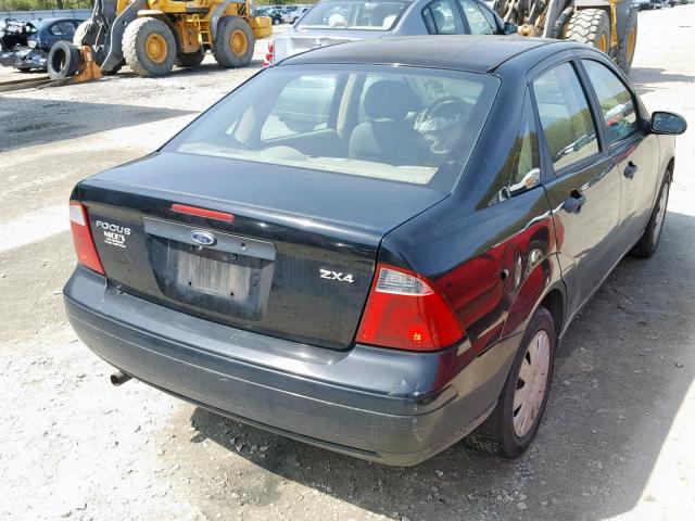 1FAFP34N06W239136 - 2006 FORD FOCUS ZX4 BLACK photo 4