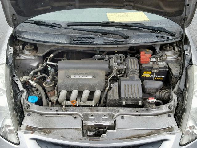 JHMGD38467S025154 - 2007 HONDA FIT SILVER photo 7