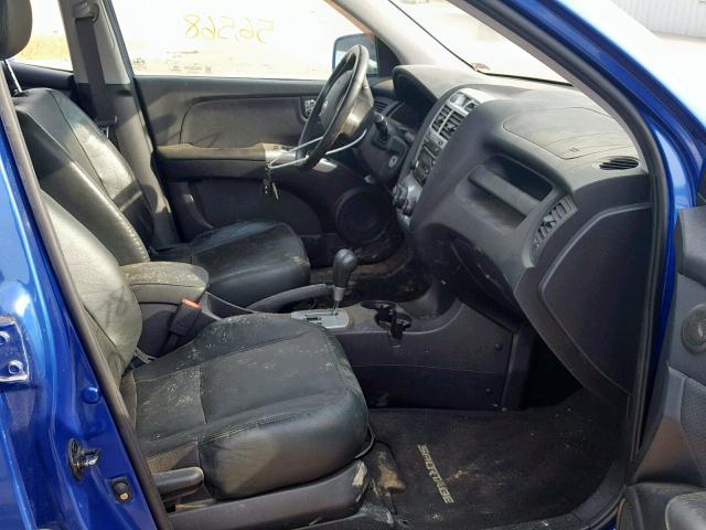 KNDJF723887478186 - 2008 KIA SPORTAGE E BLUE photo 5