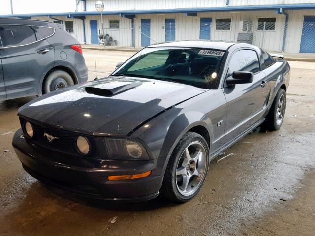 1ZVHT82H185154725 - 2008 FORD MUSTANG GT BLACK photo 2