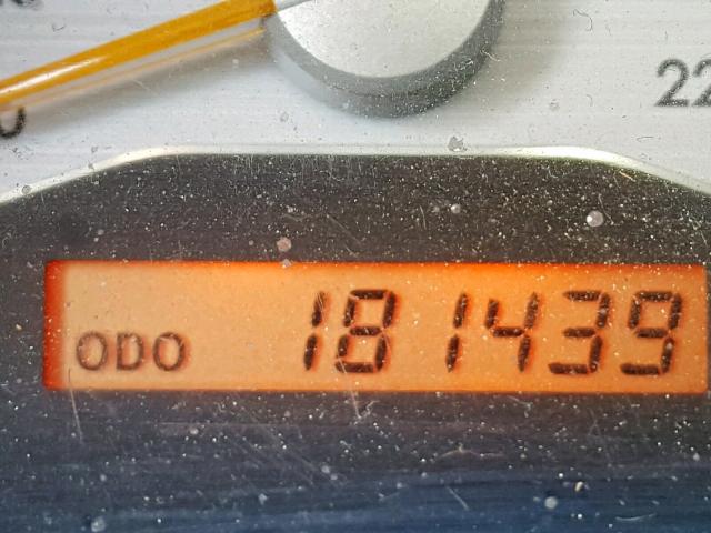 JTKDE3B78A0307523 - 2010 TOYOTA SCION TC GRAY photo 8