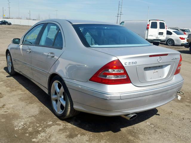 WDBRF40J44F549126 - 2004 MERCEDES-BENZ C 230K SPO SILVER photo 3