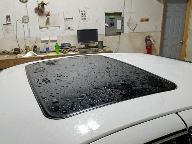 1G2NF52E04M523113 - 2004 PONTIAC GRAND AM S WHITE photo 9