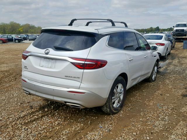 5GAERBKW5JJ144777 - 2018 BUICK ENCLAVE ES WHITE photo 4