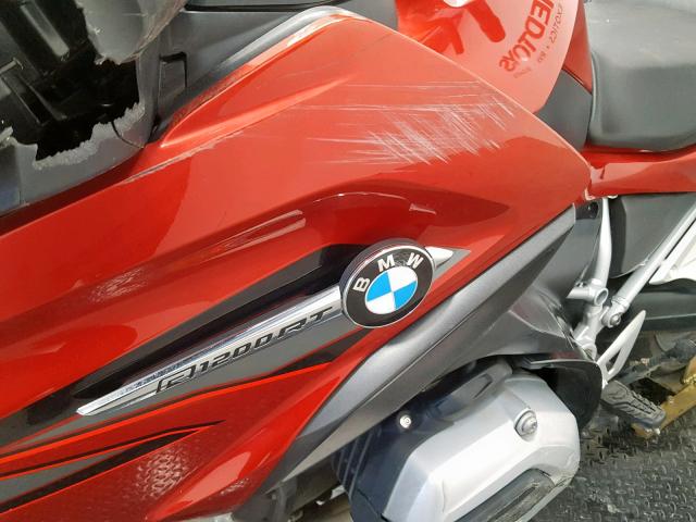 WB10A1300JZ467119 - 2018 BMW R1200 RT RED photo 16