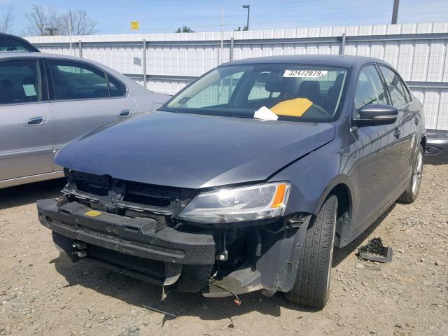 3VWLL7AJ8DM445297 - 2013 VOLKSWAGEN JETTA TDI GRAY photo 2