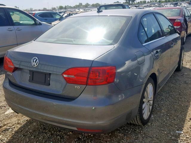 3VWLL7AJ8DM445297 - 2013 VOLKSWAGEN JETTA TDI GRAY photo 4