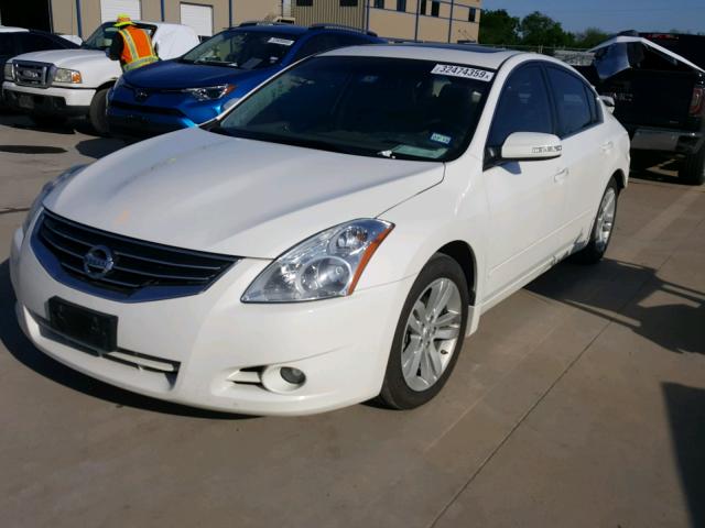 1N4BL2AP1CN552241 - 2012 NISSAN ALTIMA SR WHITE photo 2