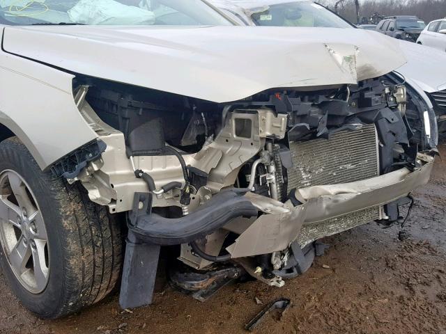 1G11C5SL3FF223101 - 2015 CHEVROLET MALIBU 1LT 金色 照片 9