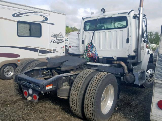 1FUBCXBS28HZ85804 - 2008 FREIGHTLINER M2 106 MED WHITE photo 4